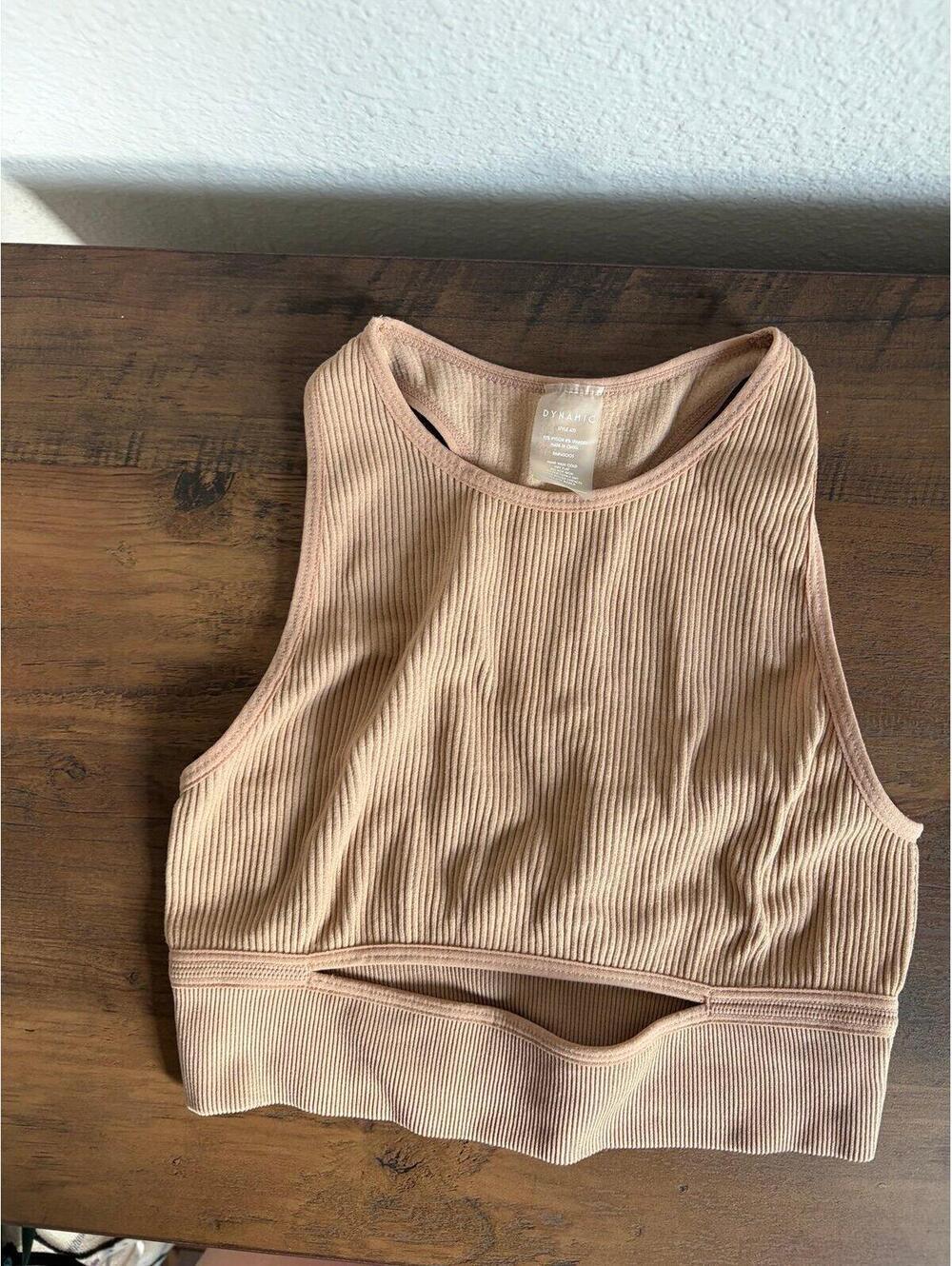 Dynamic ribbed seamless pink sports bra high neck cut out. One size. Best for XS
